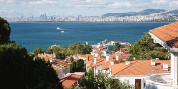 İstanbul Adalar Rehberi: Nasıl Gidilir, Nerede Gezilir, Ne Yapılır?