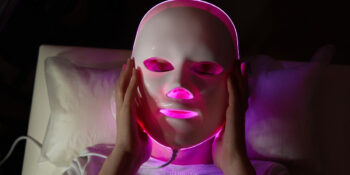 Cilt Bakım Mucizesi Olarak Görülen LED Maske Nedir, Nasıl Kullanılır?
