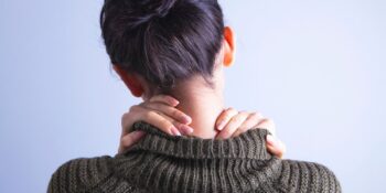 Masum Bir Rahatlama Yöntemi Olarak Görülen Boyun Kütletmek Sağlığa Zararlı Mı?