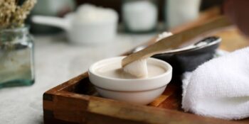 Evde Diş Macunu Nasıl Yapılır? Doğal Macunların Faydaları ve Zararları Nelerdir?