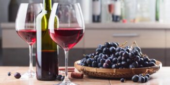 Faydalı mı Zararlı mı? Her Gün Bir Kadeh Kırmızı Şarap İçerseniz Vücudunuza Neler Olur?