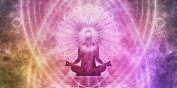 Kundalini Uyanışı Nedir? Bedeninizle Bağlantı Kurmak İçin Kundalini Enerjisi Nasıl Uyandırılır?