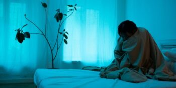 Terapistlere Göre Kaygı Bozukluğunuzu Kötüleştirebilecek 6 Alışkanlık