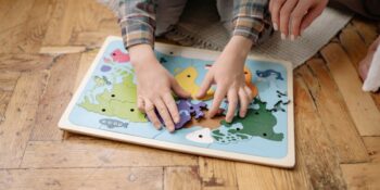 Ebeveynlerin Çocuklarıyla Oyun Oynamasının Bilmeniz Gereken 7 Faydası