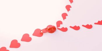 Sessiz Ayrılık: Partnerinizin Sizden Vazgeçtiğini Gösteren 10 İşaret