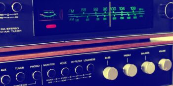 Pembe, Beyaz, Kahverengi Gürültü Nedir? Rahatlamanıza ve Odaklanmanıza Yardımcı Olabilir Mi?