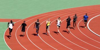 Antik Roma’ya Uzanan Bir Tarihi Var! Sporcular Neden Saat Yönünün Tersine Koşuyor?