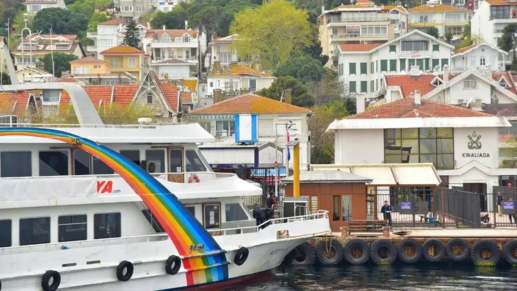Kınalıada