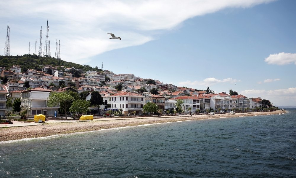 Kınalıada