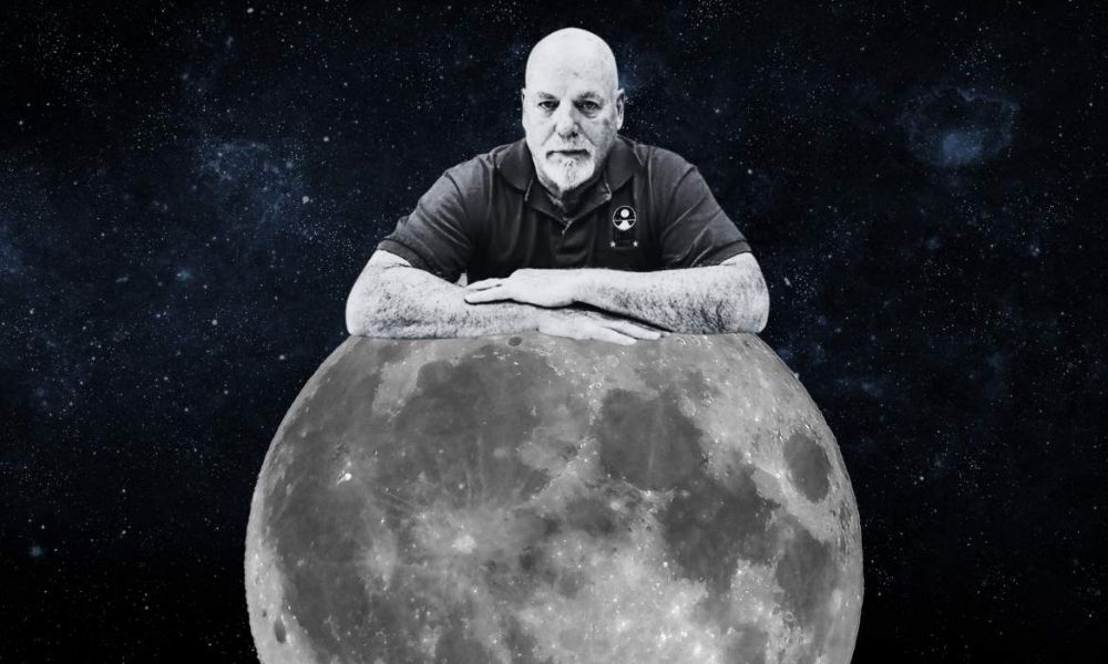 Dennis Hope