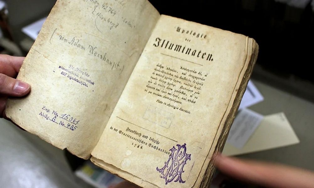 İlluminati'nin Kökenleri: Bilmeniz Gerekenler