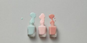 Çiçek Desenlerinden Matcha Yeşiline: Yaz Aylarına Damgasını Vuracak 9 Pedikür Trendi