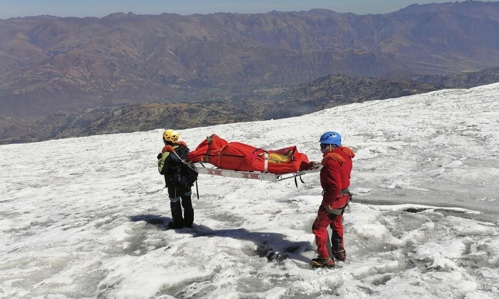 Everest Dağı’nda neden 200’den fazla ceset var