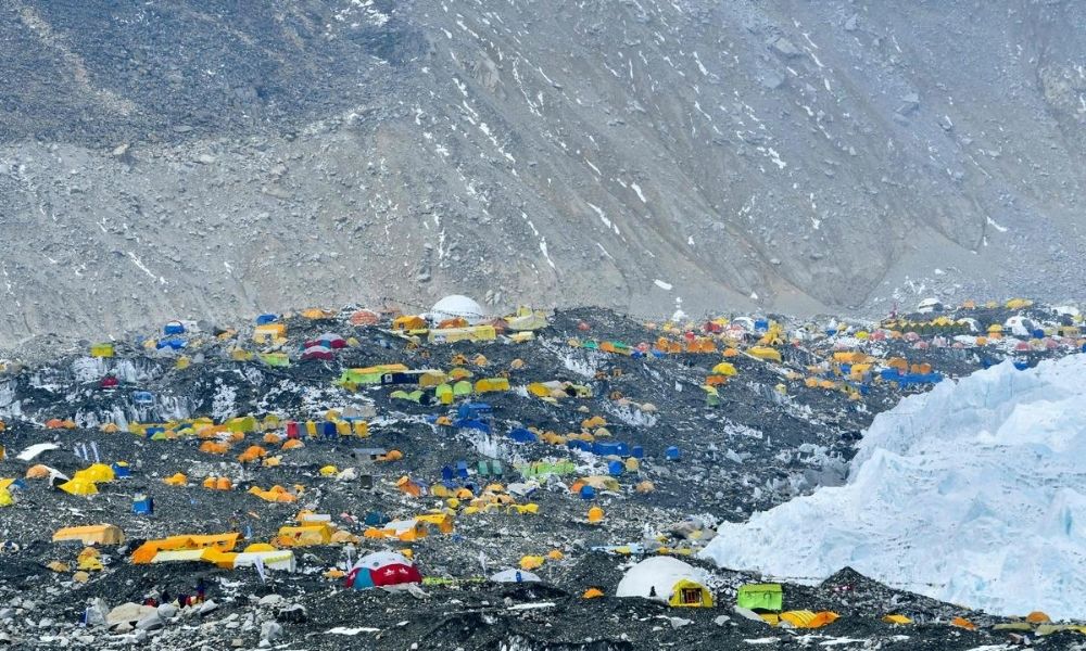 Everest Dağı’nda neden 200’den fazla ceset var