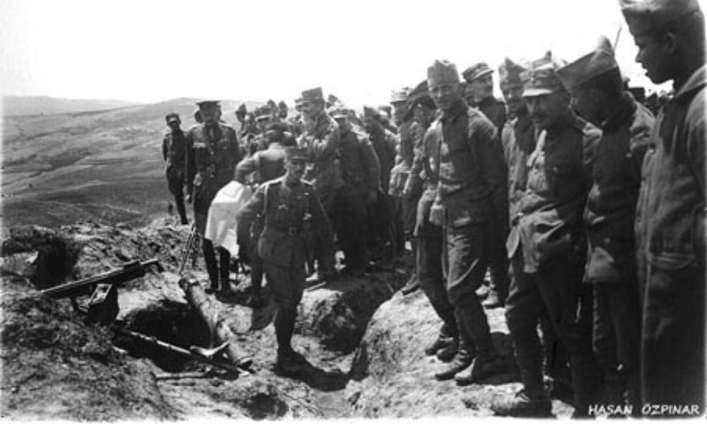 Atatürk’ün Kocatepe'deki fotoğrafının hikayesi