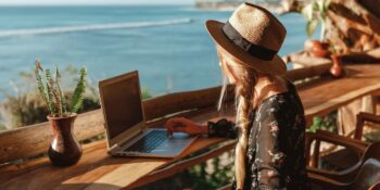 Dijital Göçebeler İçin Gelir Vergisi Olmayan Ve Kolay Vize Alınabilen 11 Ülke