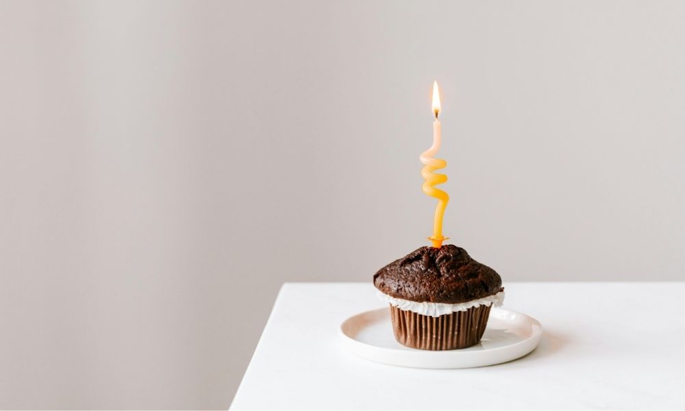 Neden bazı kadınlar doğum günlerinde ağlar