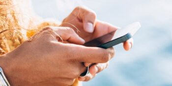 Mükemmeliyetçilikten Dikkat Dağınıklığına: Mesajlara Hemen Yanıt Vermeyen İnsanların 9 Ortak Özelliği