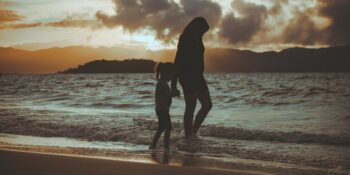 Ergenlik Döneminden Önce Çocuğunuza Mutlaka Öğretmeniz Gereken 7 Önemli Şey