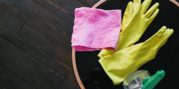Aman Dikkat! Temizlik Yaparken Asla Karıştırmamanız Gereken 8 Ürün