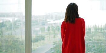 Bilim İnsanları Açıklıyor! Beynimiz Kırmızıyı Neden Tutkuyla Özdeşleştiriyor?