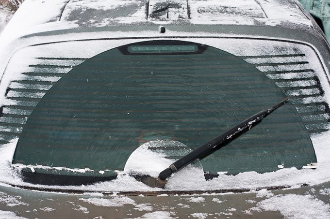 arabanın arka camındaki çizgiler