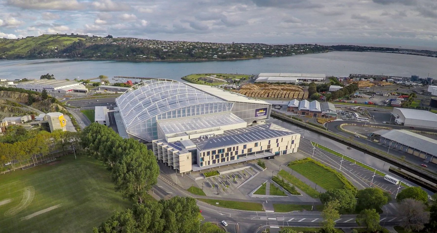 dünyanın en etkileyici stadyumları