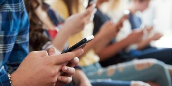 Oxford’un 2025 Yılının Kelimesi Olarak Seçtiği Rage Bait (Öfke Yemi) Ne Anlama Geliyor?