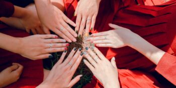 Bilim İnsanları Açıklıyor! Neden El ve Ayaklarımızda Beş Parmak Var?