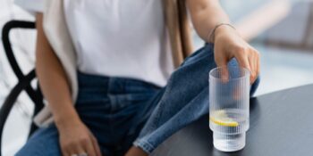 Uzmanlar Açıklıyor! Her Gün Limonlu Su İçerseniz Vücudunuza Ne Olur?