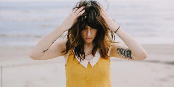 Sosyal Medyanın Yeni Trendi: Messy Girl Stili Nedir, Bu Akım Gerçekten Özgürleştirici mi?