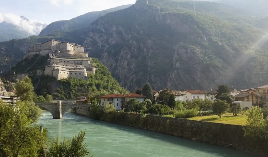 Film ve dizilerde geçen kurgusal ülkeler