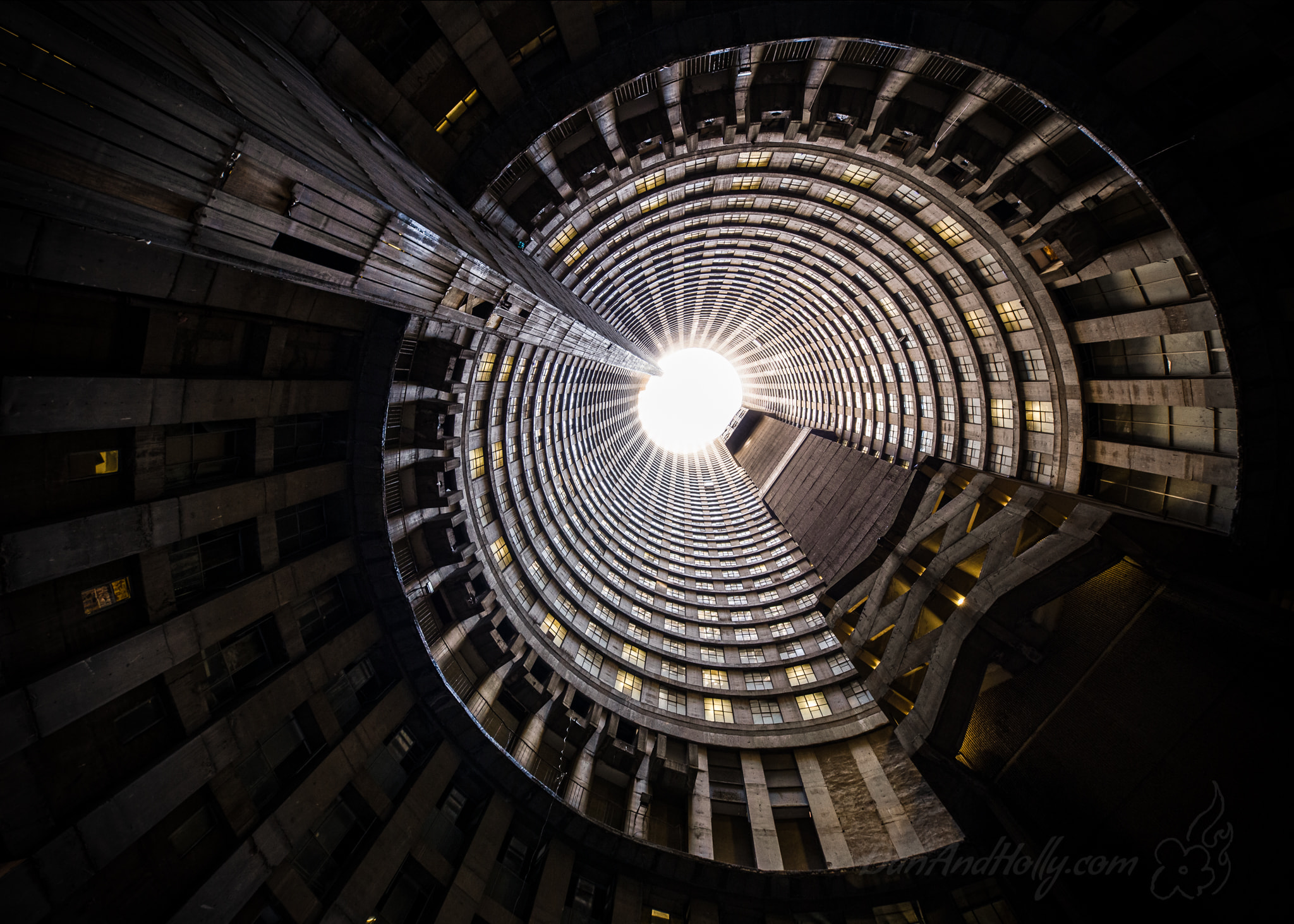 Ponte City: Bir Gökdelenin Dönüşümü
