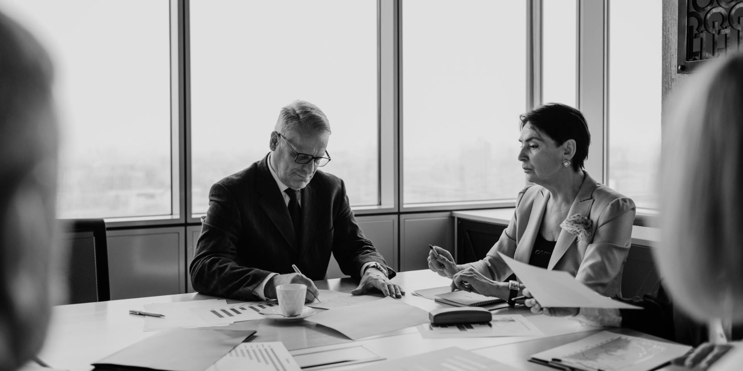 Toksik Patronların Ağzından Düşmeyen 10 Cümle (Ve Aslında Ne Anlama Geldikleri)