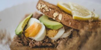 Günlük Protein Miktarını Artırmanın Pratik Yolları (Gerçekten Uygulanabilir Rehber)