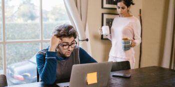 Mankeeping Nedir? Erkeklerin Sosyal Hayatı Kadınları Nasıl Etkiliyor?